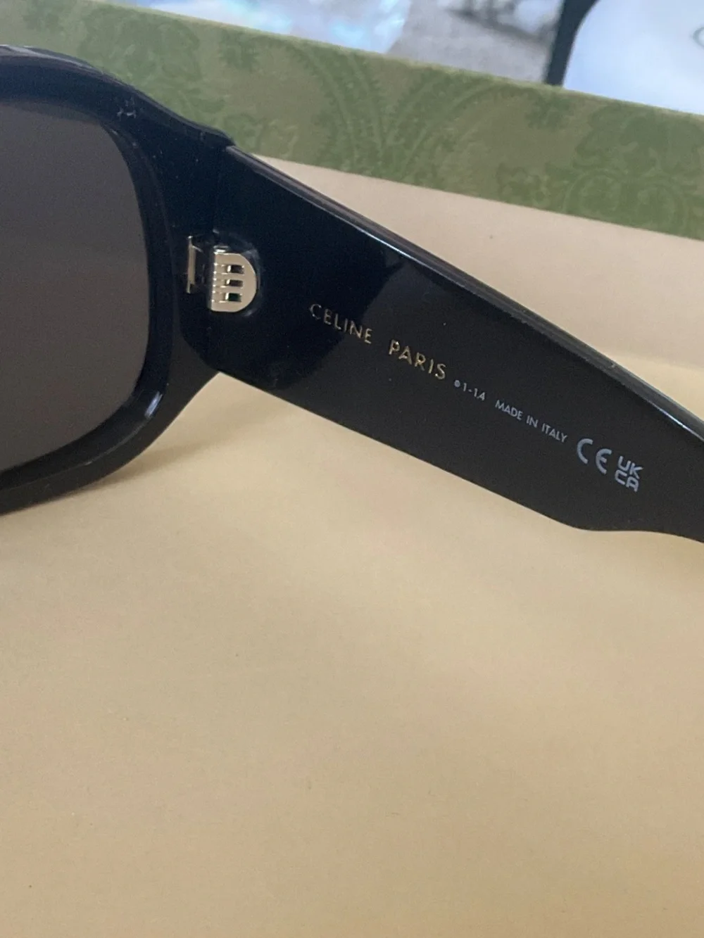 CL40305U 01A OVERSIZED BLACK WOMEN SUNGLASSES CELINE CL4